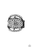 Paparazzi - The Seven-FIGURE Itch - Black Ring