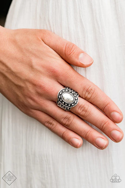 Paparazzi - Stacked Stunner - Silver Ring