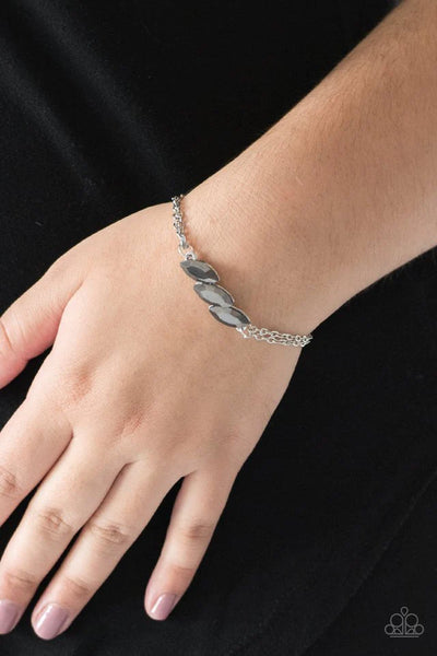 Paparazzi - Pretty Priceless - Silver Bracelet
